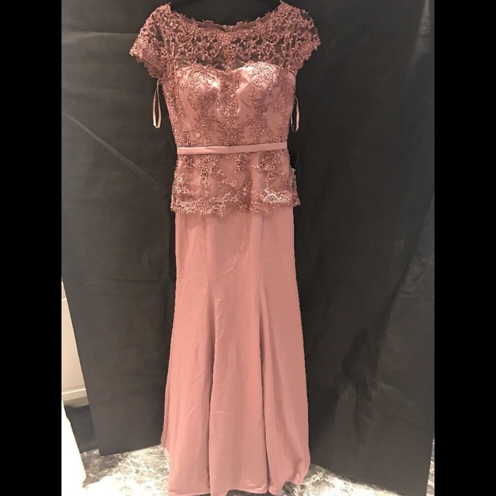 NWT La Femme [SZ 2 ] Embroidered Beaded Lace & Satin Mermaid‎ Gown in Mauve